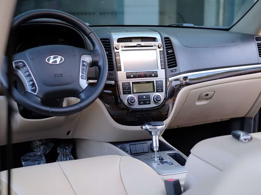 Hyundai Santa Fe Classic 2011 car image #50