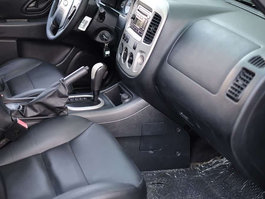 Ford Escape (Imported) 2007 immagine di auto #50