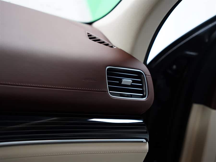 Mercedes-Benz Maybach GLS 2024 #50 Mercedes-Benz Maybach GLS 2024 car image #50