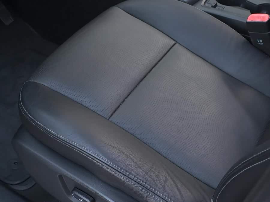 Chevrolet Captiva 2016 imagen de coche #50