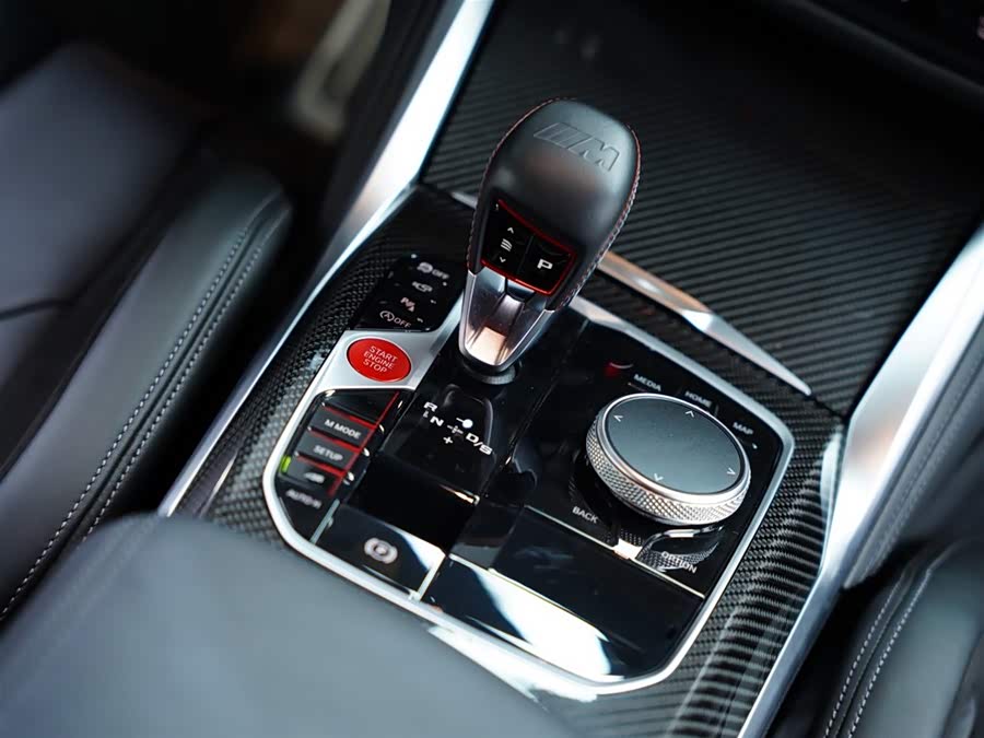 BMW M4 2024 imagem de carro #50