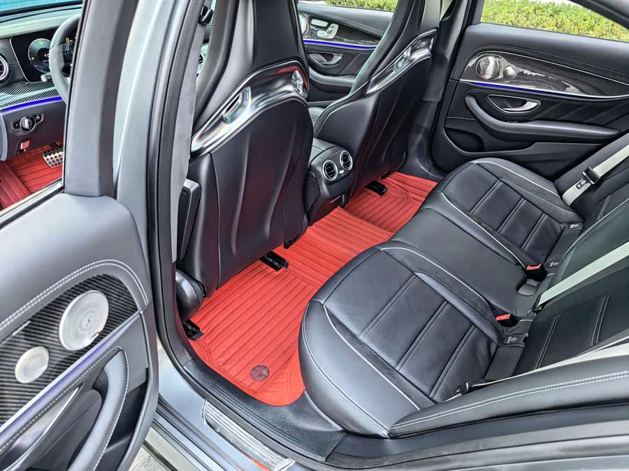 Mercedes-Benz E AMG 2021 صورة سيارة #50