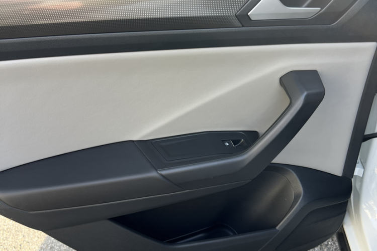 T-Roc 2024 #50 T-Roc 2024 immagine di auto #50