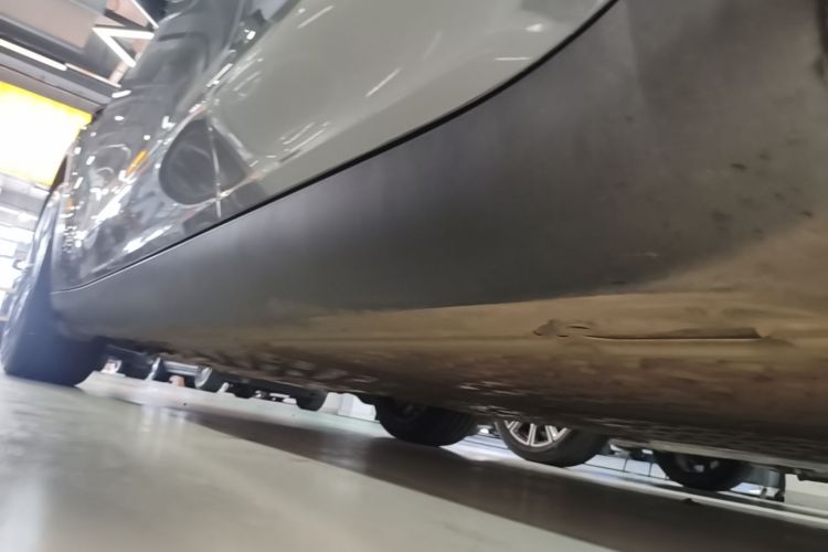 Tesla Model Y 2024 car image #27