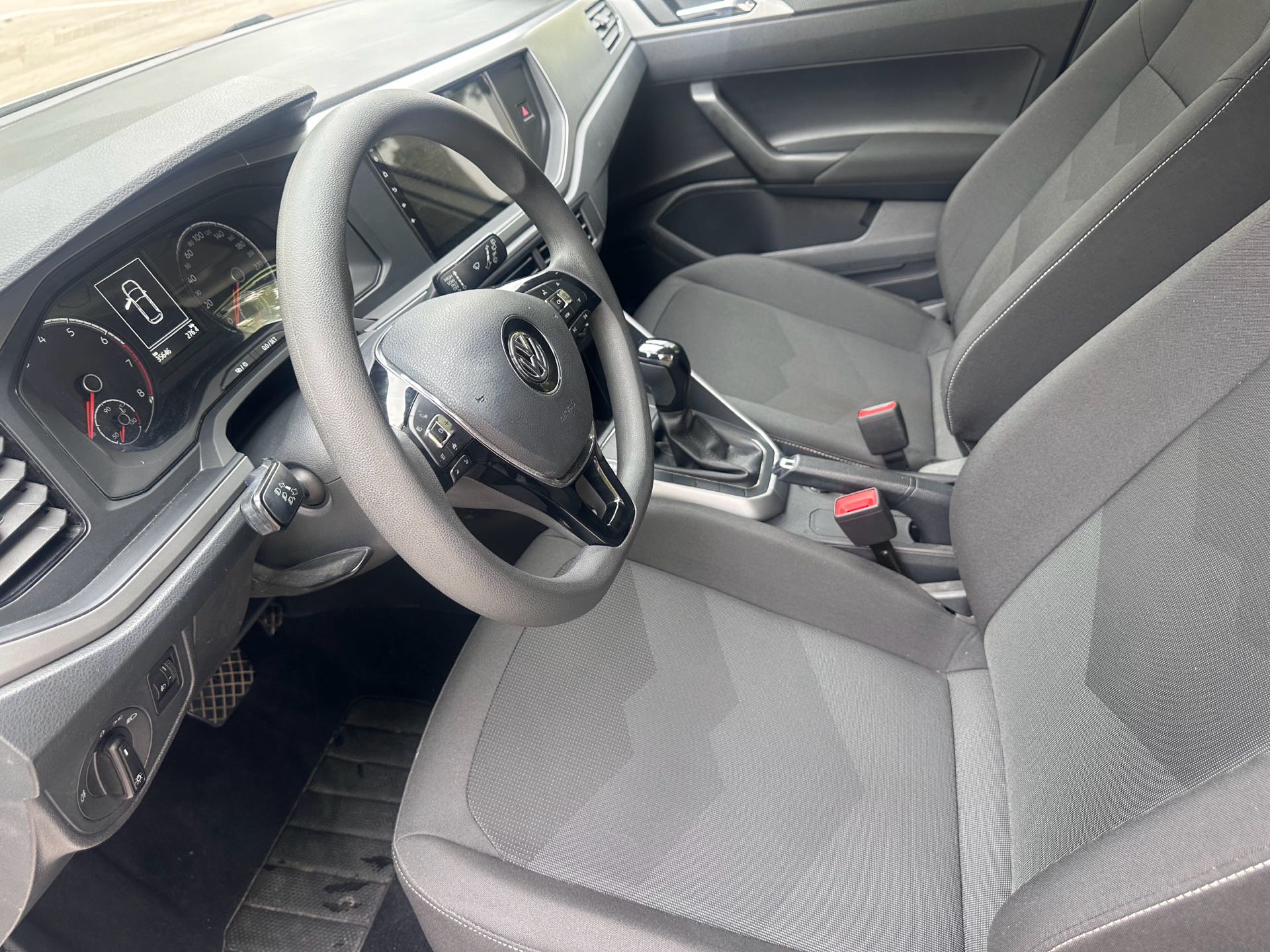 Volkswagen Polo 2021 car image #9