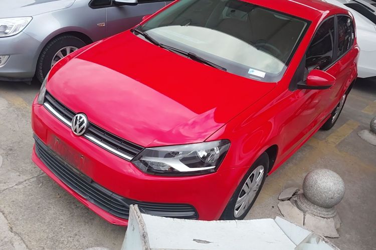 Volkswagen Polo 2017 car image #2