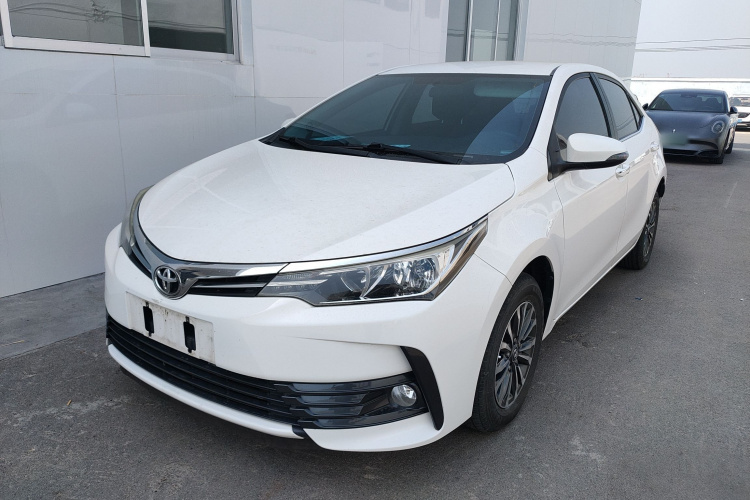 Toyota Corolla 2019 immagine di auto #2