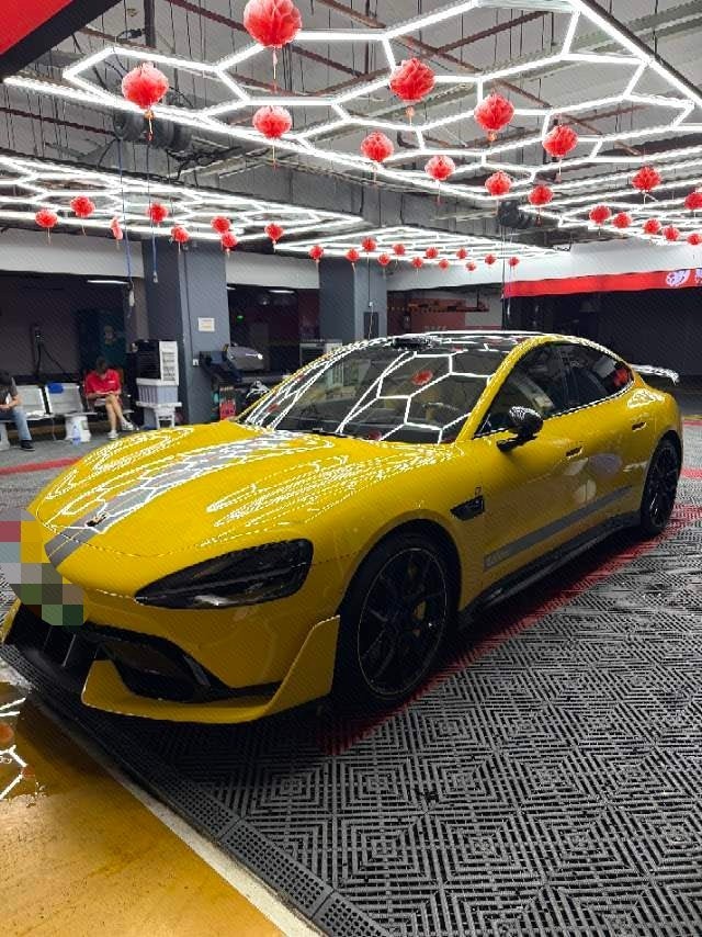 MI SU7 Ultra 2025 car image 
