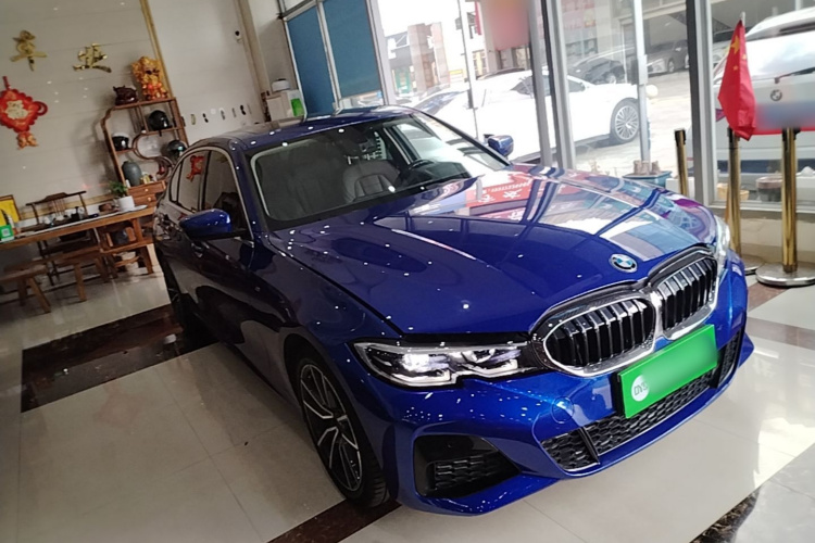 BMW 3 Series 2020 car image #4