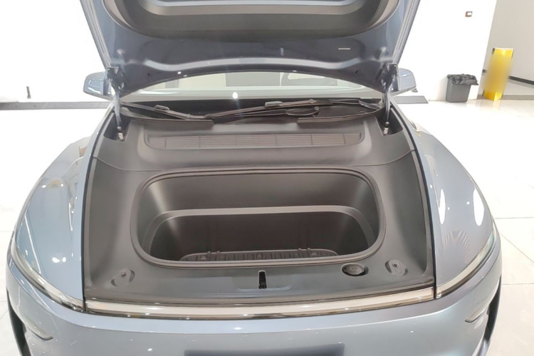 Tesla Model Y 2026 #20 Tesla Model Y 2026 car image #20