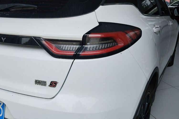 GEELY Emgrand S 2022 #8 GEELY Emgrand S 2022 car image #8