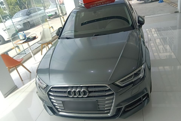 Audi A3 2020 car image #3