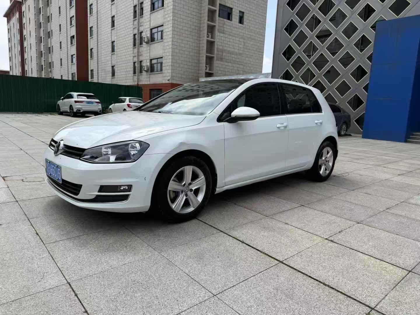 2016 2016 car image