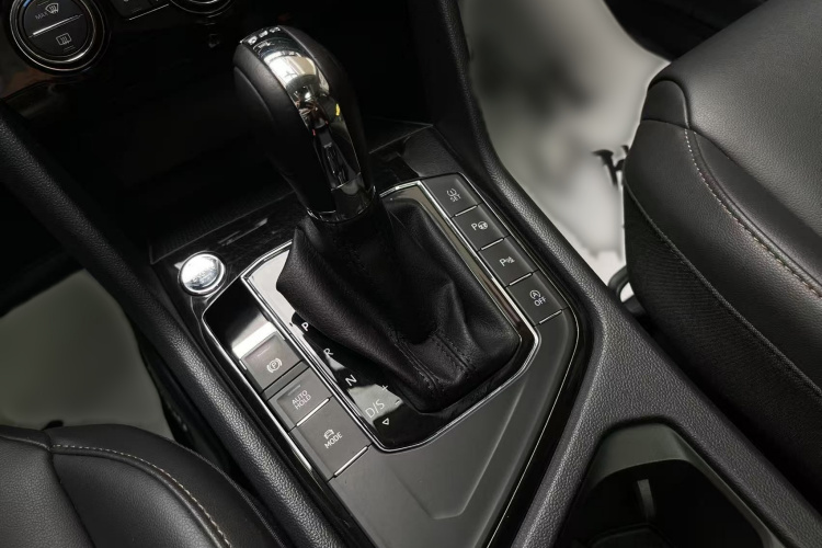 Volkswagen Tharu 2019 car image #10
