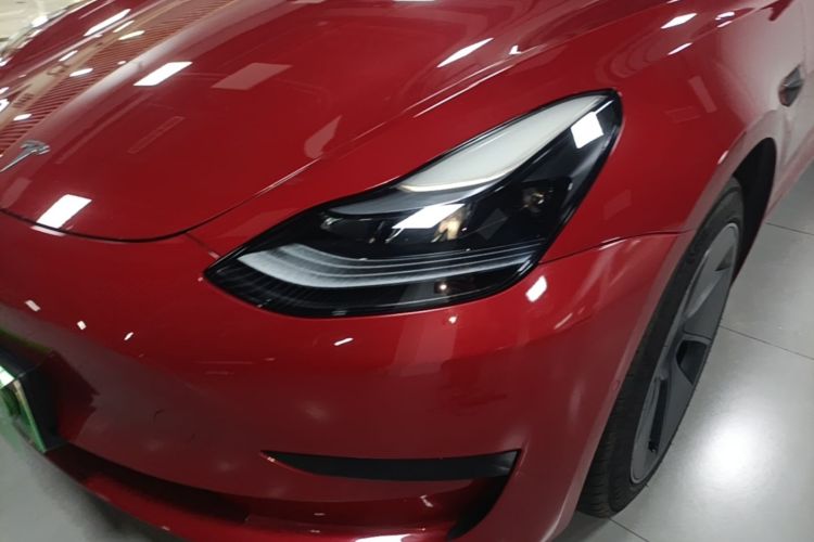 Tesla Model 3 2022 car image #24