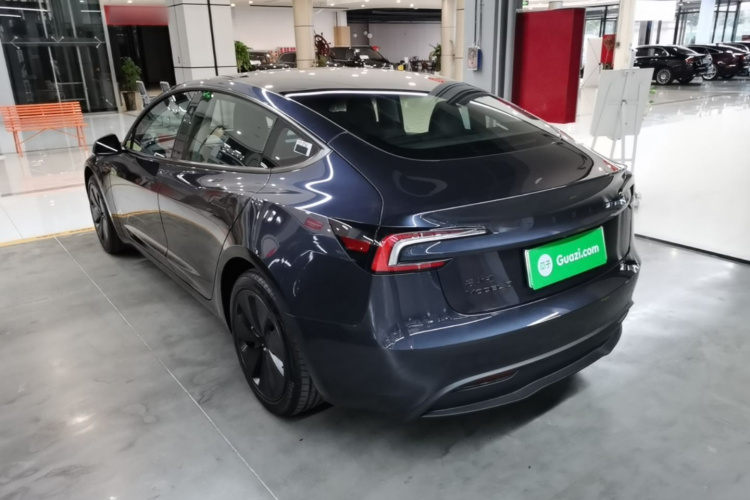 Tesla Model 3 2026 #7 Tesla Model 3 2026 изображение автомобиля #7