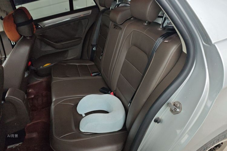 Volkswagen Bora 2014 car image #19