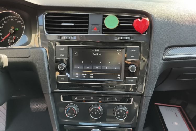 Volkswagen Golf 2018 #17 Volkswagen Golf 2018 car image #17