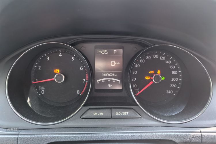 Volkswagen Lavida 2017 car image #13