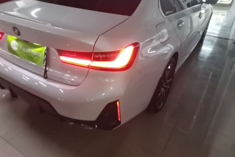 BMW 3 Series 2023 #8 BMW 3 Series 2023 car image #8