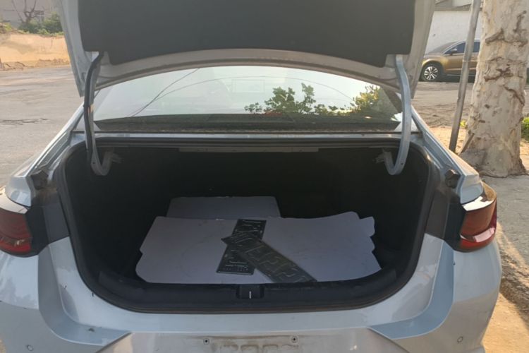 GEELY Emgrand L HiP 2022 car image #19