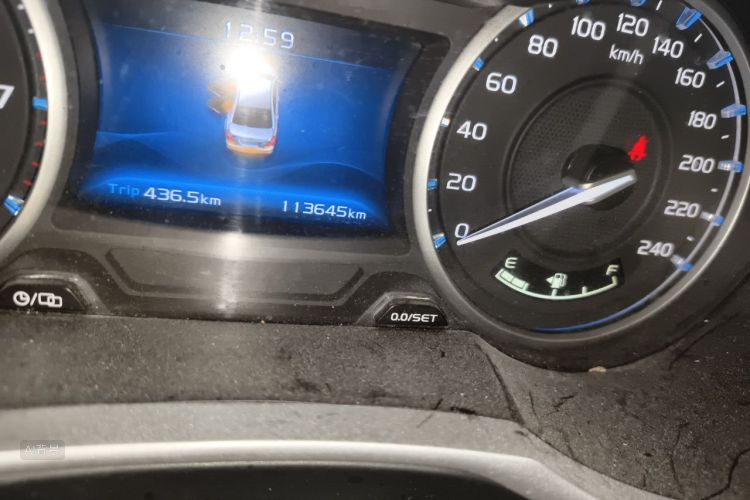 GEELY Emgrand 2017 car image #14