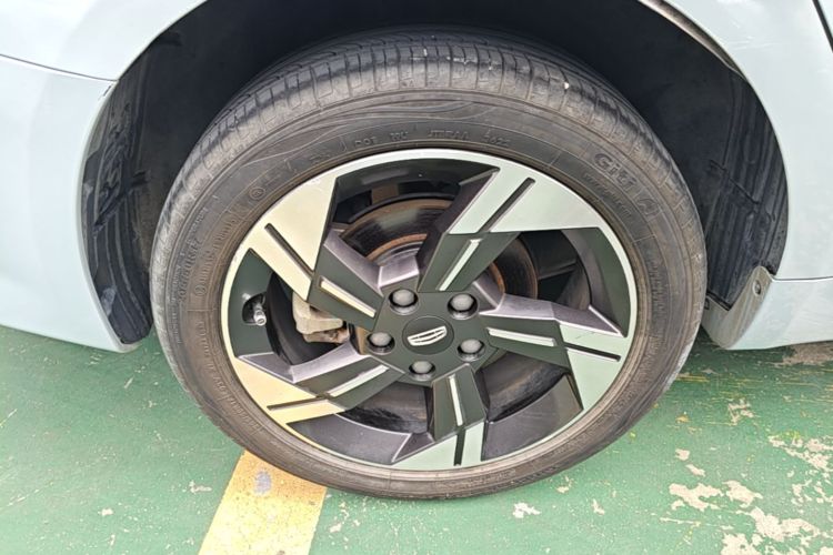 GEELY Emgrand L HiP 2022 car image #10