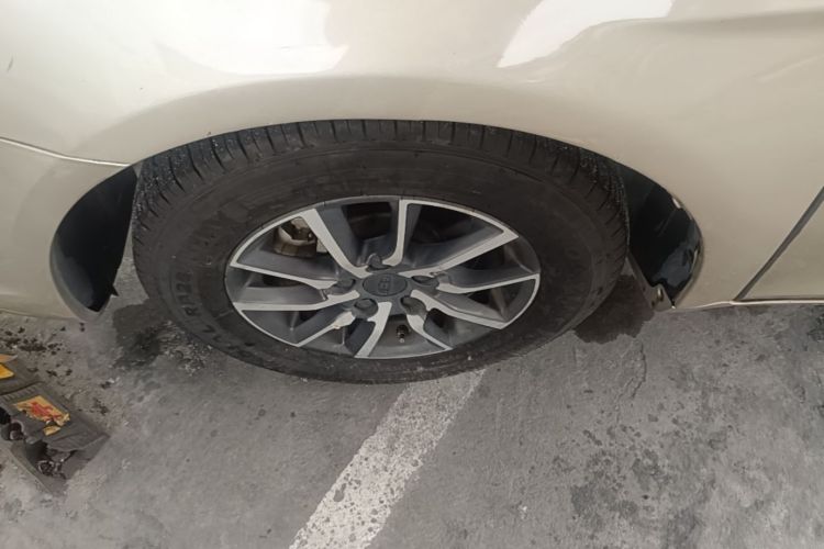 GEELY Emgrand 2019 #9 GEELY Emgrand 2019 car image #9