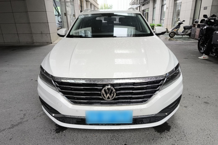 Volkswagen Lavida 2019 car image #3
