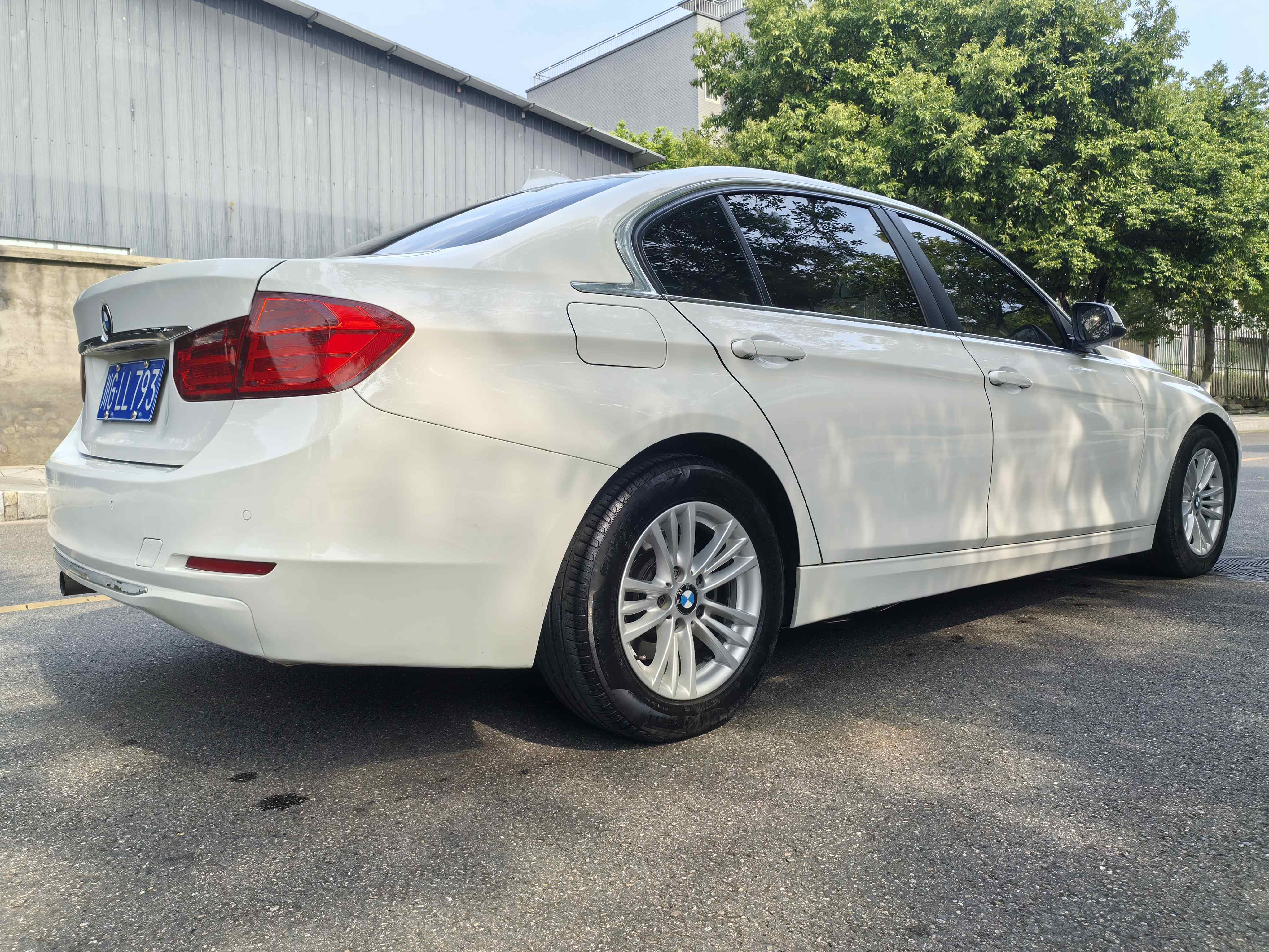 BMW 3 Series 2013 #6 BMW 3 Series 2013 car image #6