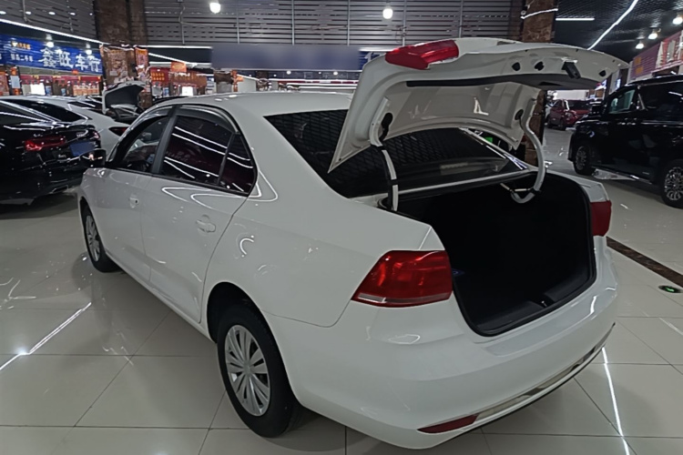 Volkswagen Santana 2019 #5 Volkswagen Santana 2019 car image #5