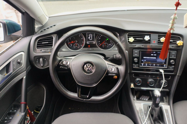 Volkswagen Golf 2018 #12 Volkswagen Golf 2018 صورة سيارة #12