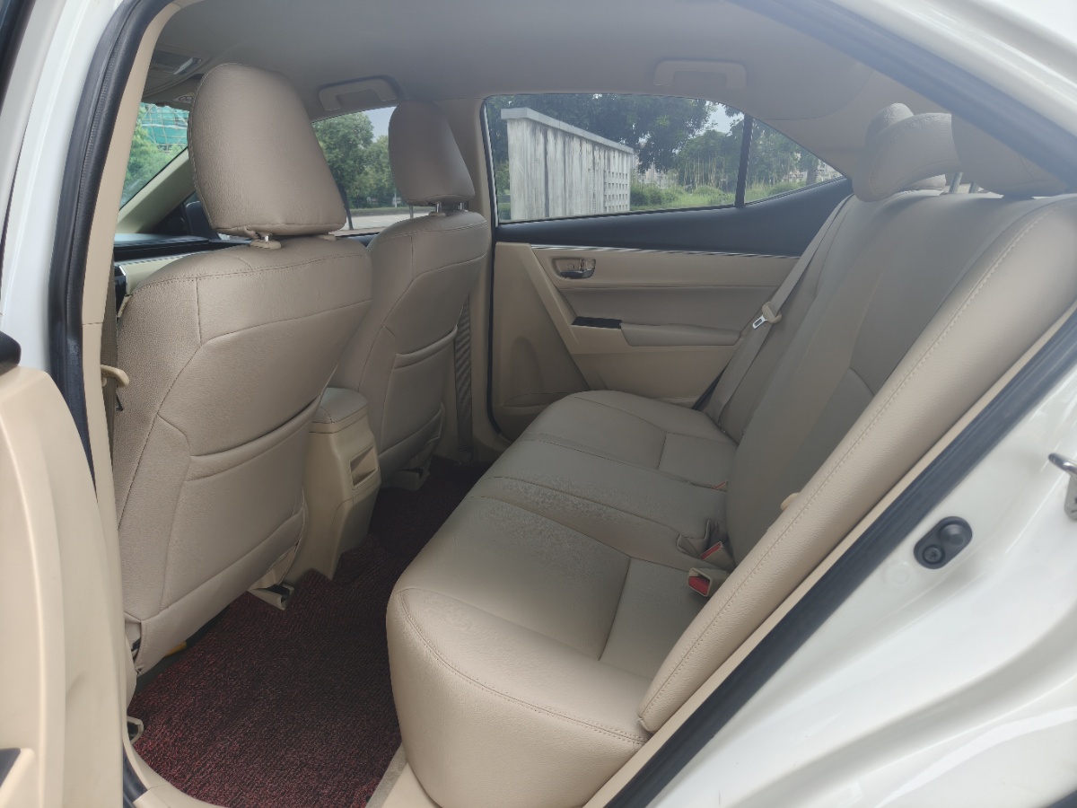 2015 car image #6