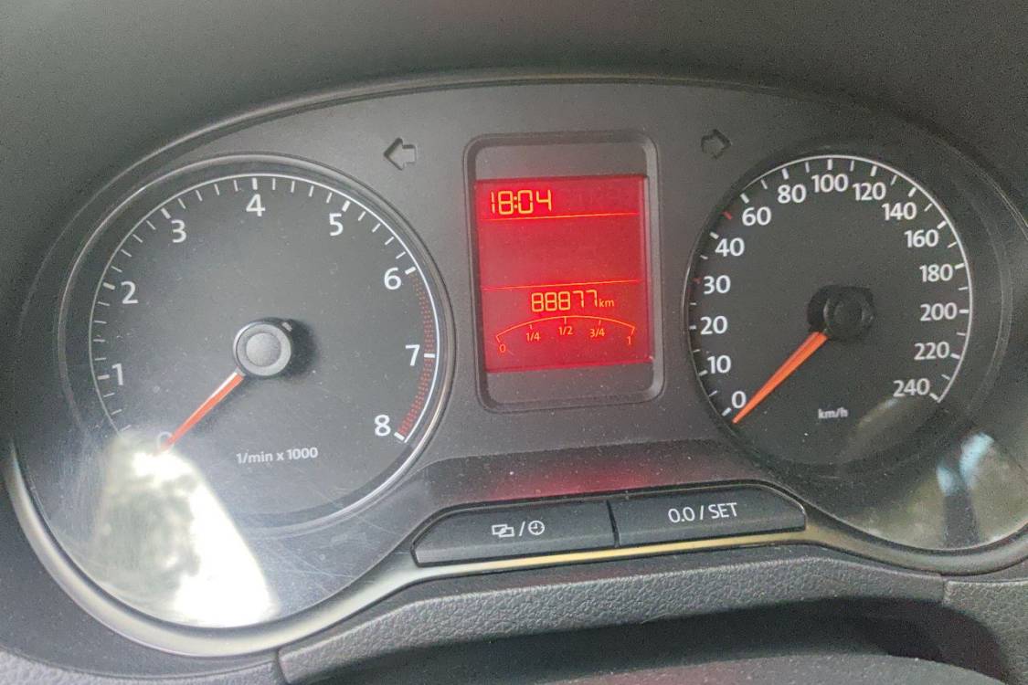Volkswagen Polo 2012 car image #25