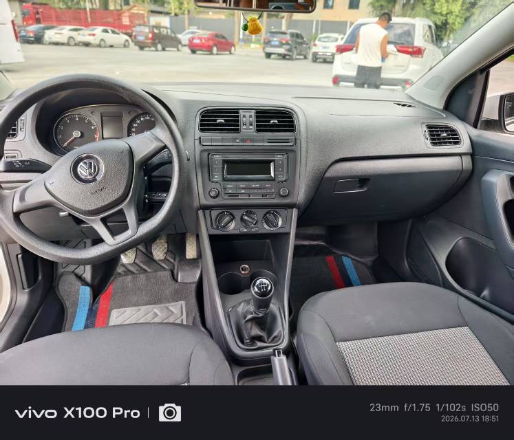 Volkswagen Polo 2014 #7 Volkswagen Polo 2014 car image #7