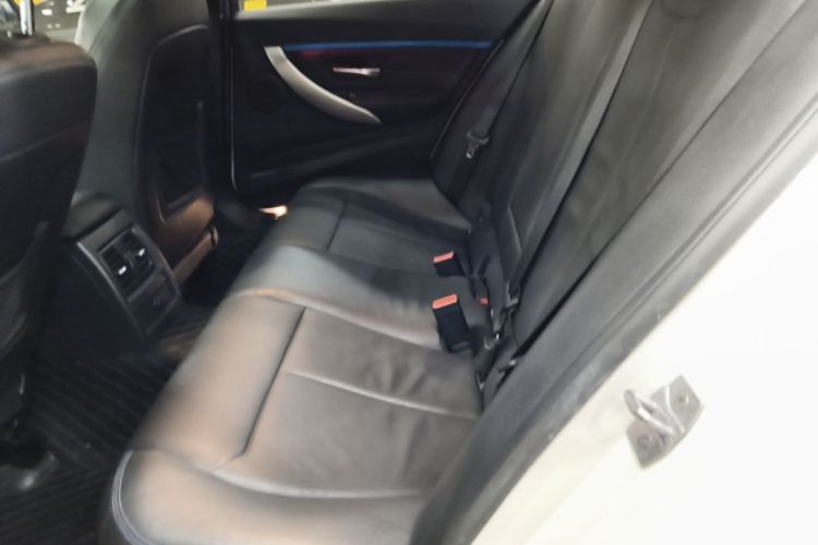 BMW 3 Series 2019 #13 BMW 3 Series 2019 car image #13