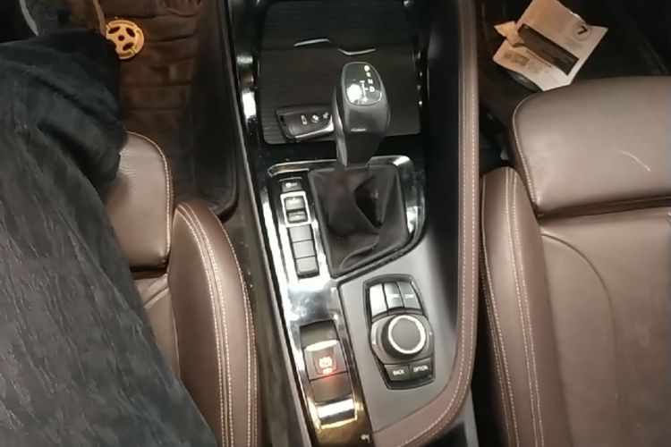 BMW X1 2019 car image #14