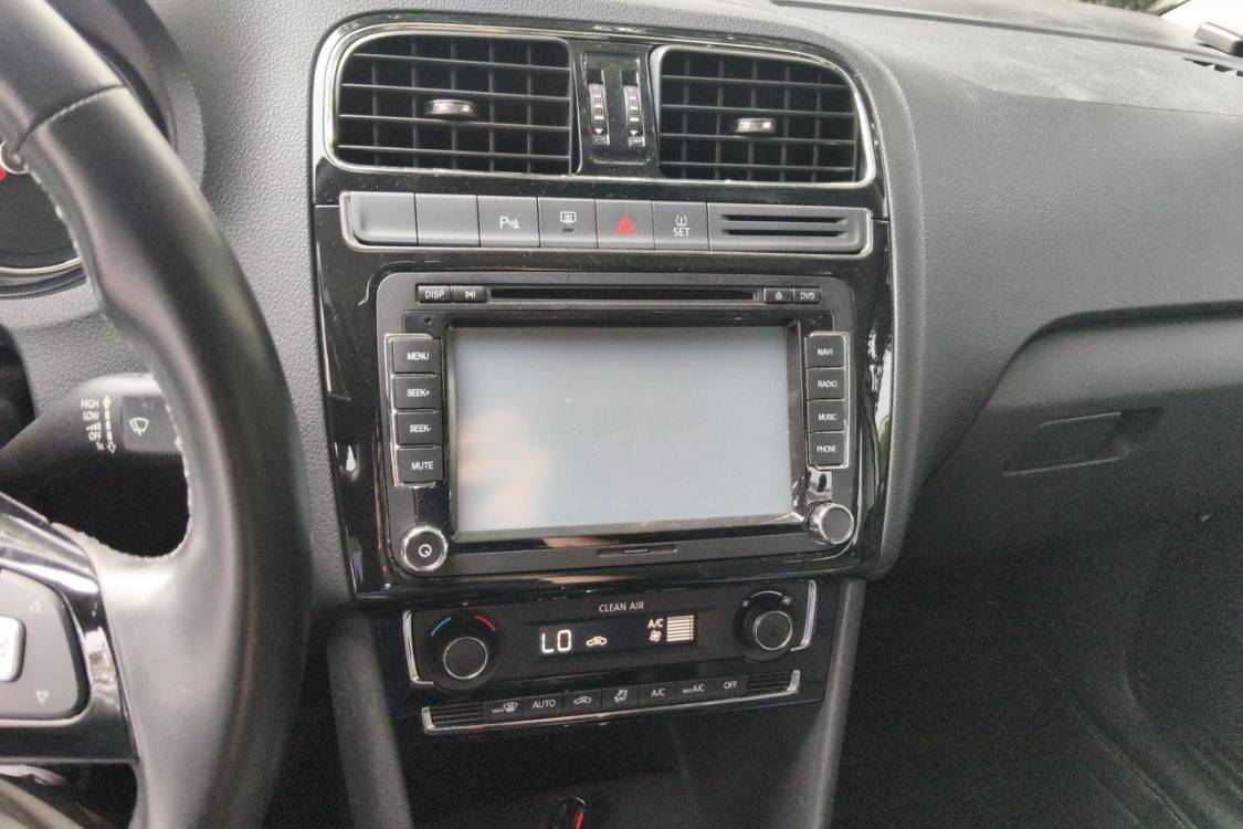 Volkswagen Polo 2016 #26 Volkswagen Polo 2016 car image #26