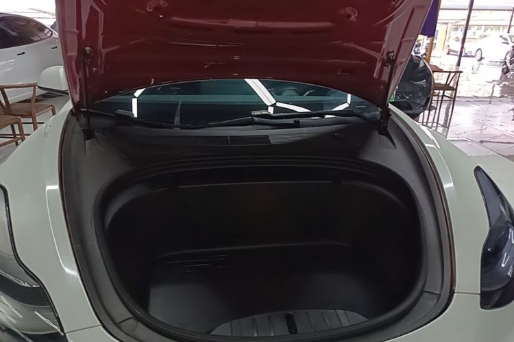 Tesla Model 3 2020 صورة سيارة #20