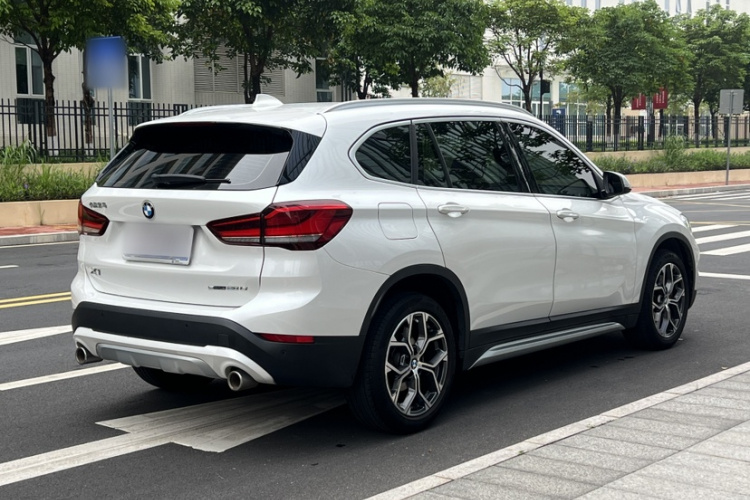 BMW X1 2021 #6 BMW X1 2021 car image #6