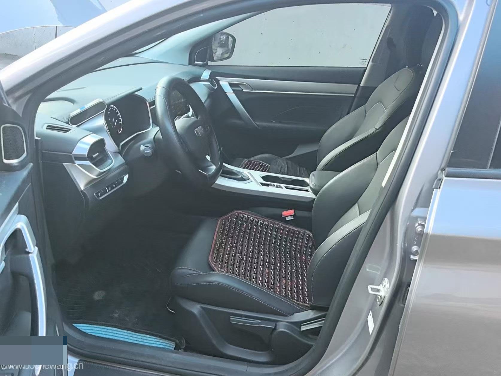 GEELY Coolray 2025 car image #6