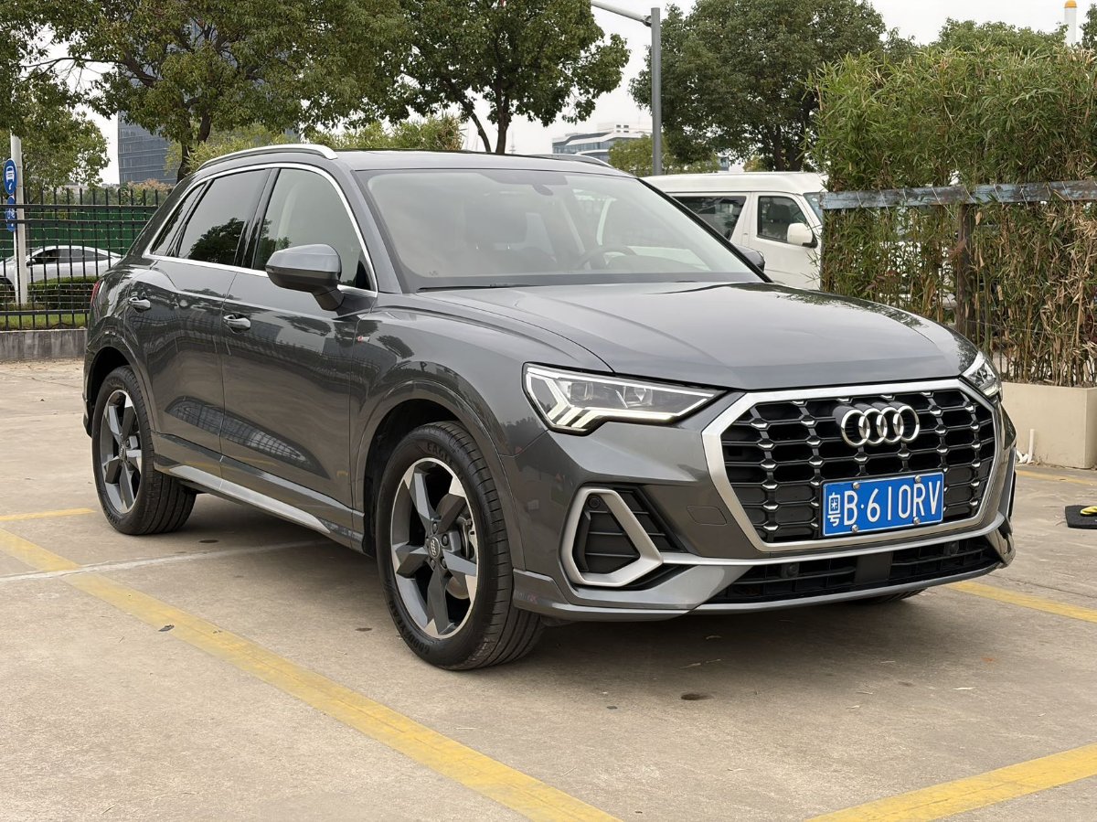Audi Q3 2021 immagine di auto #3