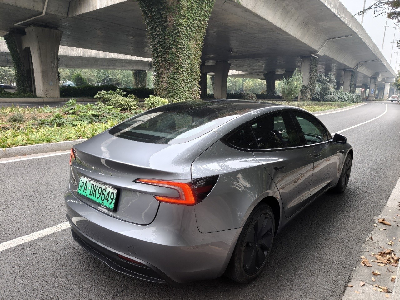 Tesla Model 3 2025 #4 Tesla Model 3 2025 car image #4