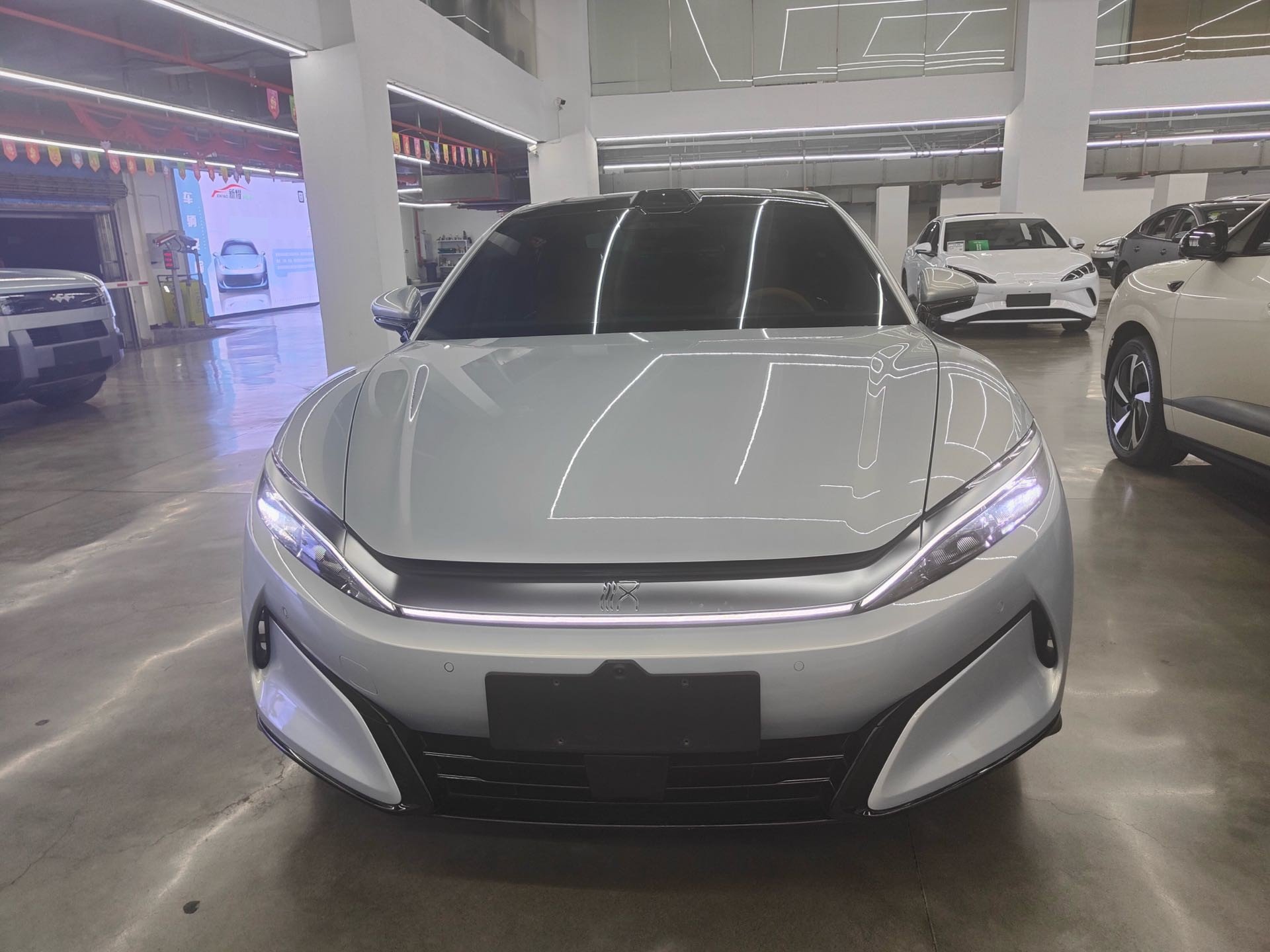 BYD HanL 2025 #2 BYD HanL 2025 изображение автомобиля #2