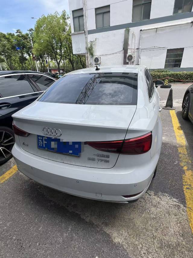 Audi A3 2019 car image #7