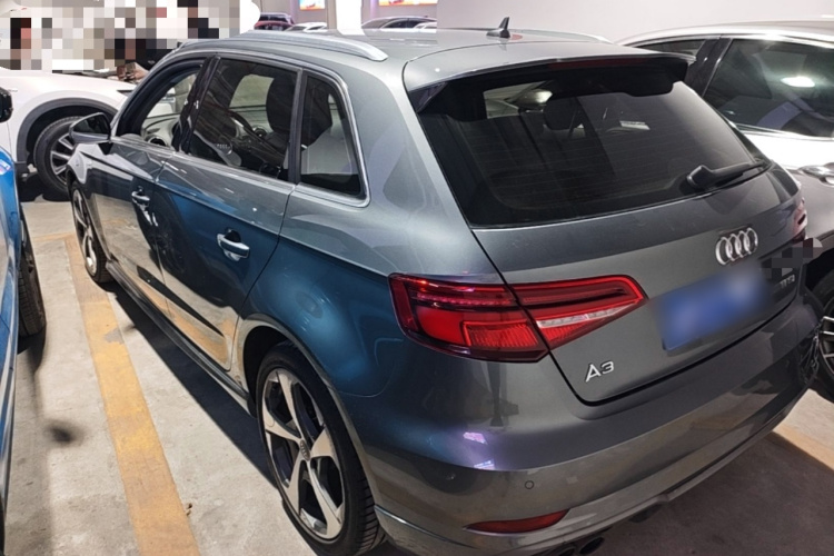 Audi A3 2018 immagine di auto #5