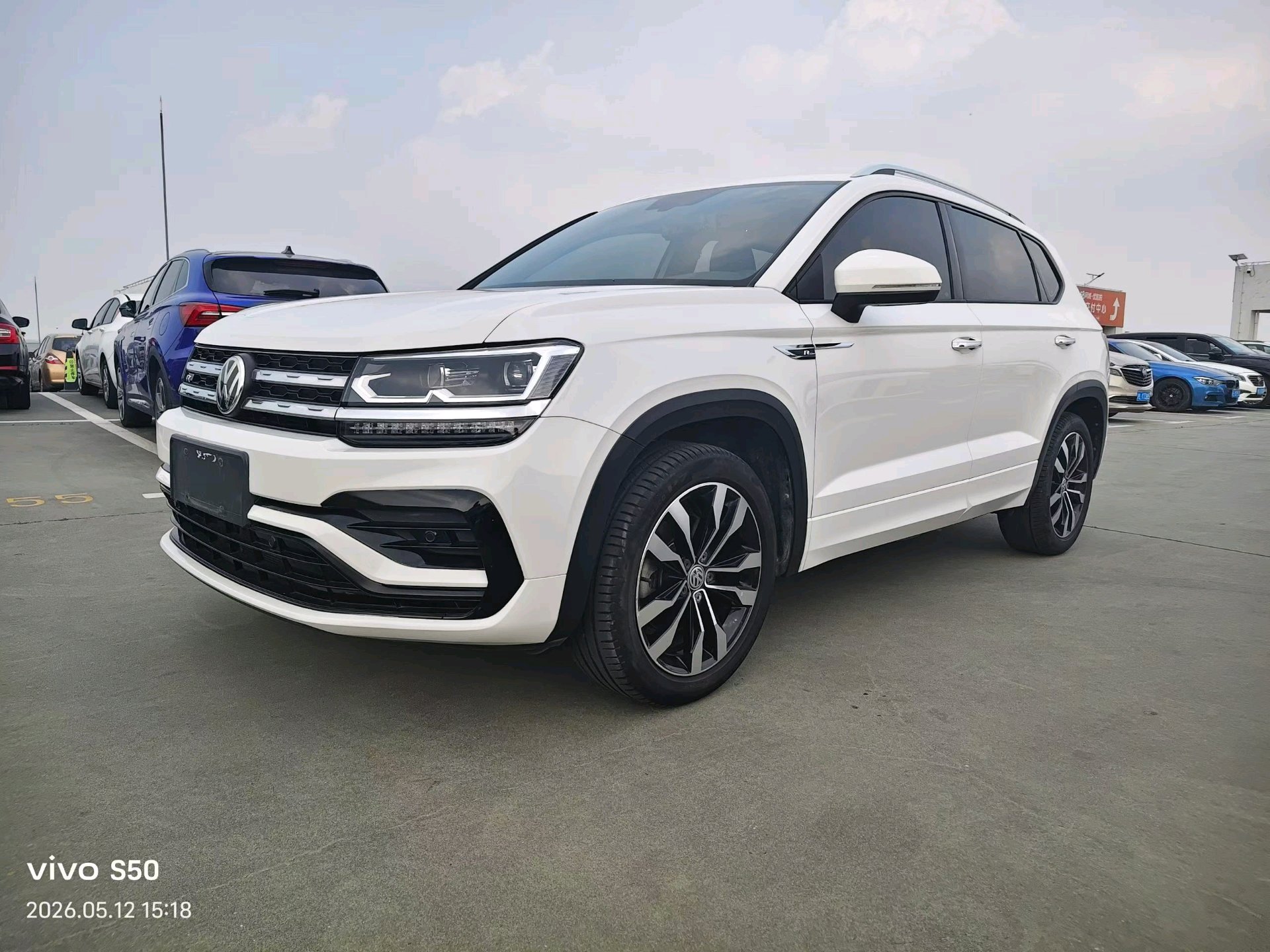 2019 2019 car image