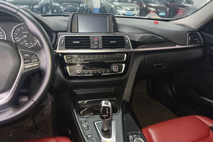 BMW 3 Series 2017 #13 BMW 3 Series 2017 car image #13
