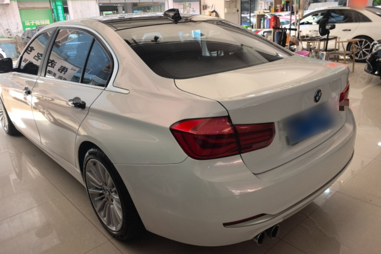 BMW 3 Series 2018 #7 BMW 3 Series 2018 car image #7