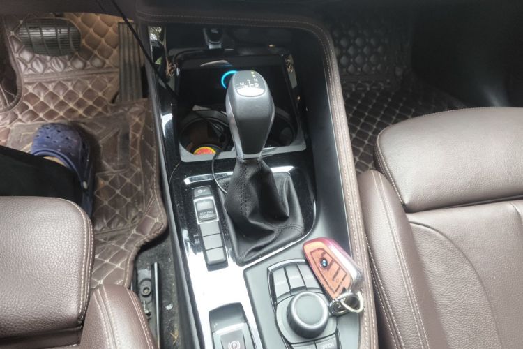 BMW X1 2018 car image #14